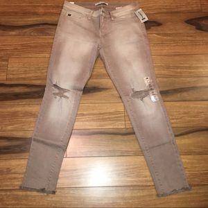 👖💥 Brand new exc for Buckle! KanCan jeans Size27